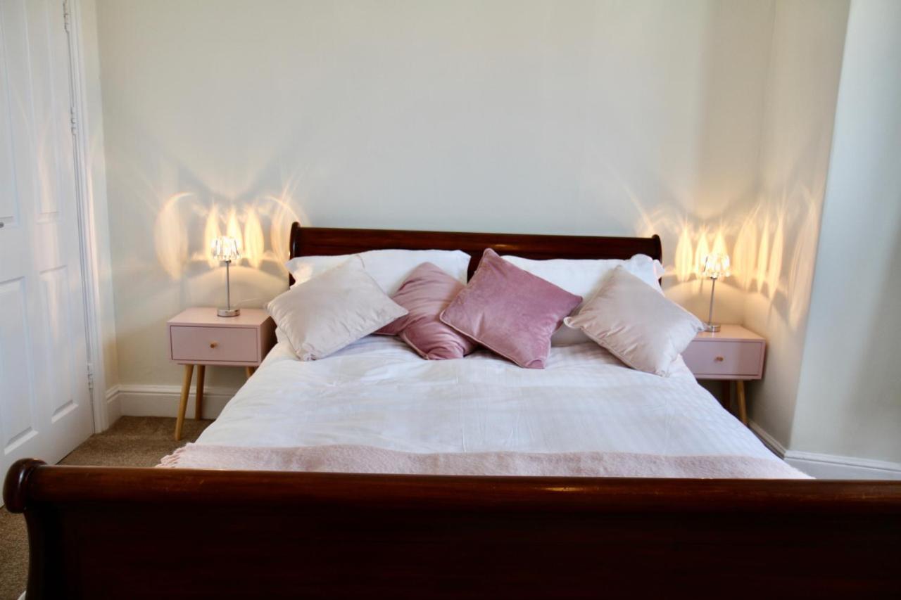 Mostyn Villa Free Private Parking Лландидно Экстерьер фото